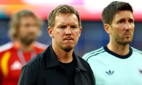 HLV Nagelsmann tự tay biến tuyển Đức thành đội bóng lót đường