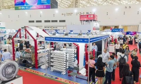 Hơn 400 doanh nghiệp và thương hiệu từ 11 quốc gia, vùng lãnh thổ dự chuỗi Triển lãm quốc tế tại Hà Nội