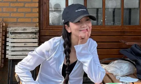 Jisoo (BLACKPINK) chia sẻ cuộc sống thường nhật đầy thư thái