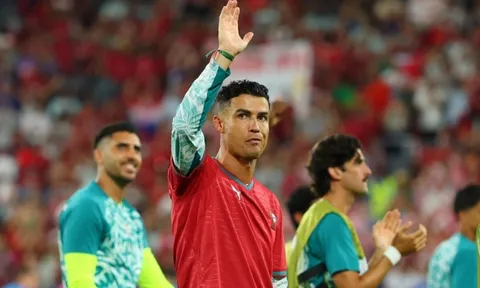 Ibrahimovic: 'Trọng tài làm mọi cách để Ronaldo vô địch World Cup'