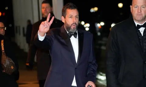 Nam diễn viên Adam Sandler làm chủ hôn trong lễ cưới của Taylor Swift