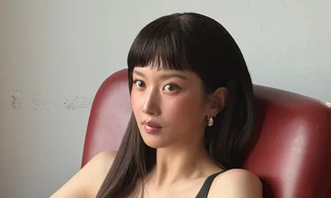 Moon Ga Young khoe sắc như nữ thần, gây ấn tượng với vóc dáng thanh thoát