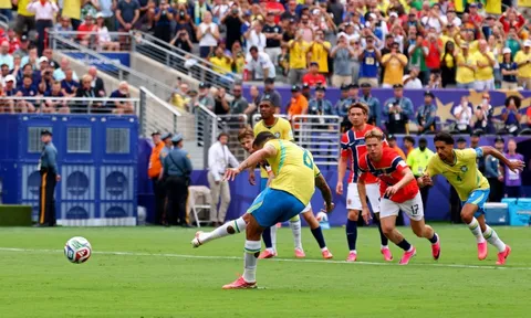 Brazil đã sai khi để Bruno đá phạt đền