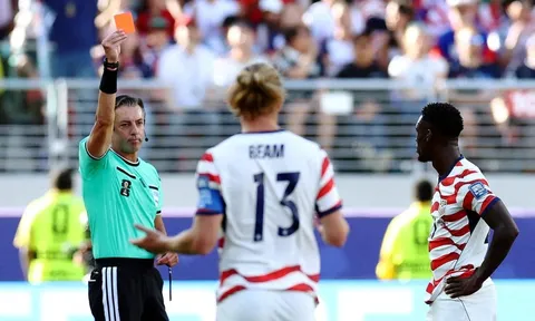 UEFA công kích FIFA vì quyết định 'vượt rào'