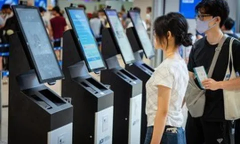 Nội Bài triển khai kiosk sinh trắc học mới, check-in chỉ trong vài giây