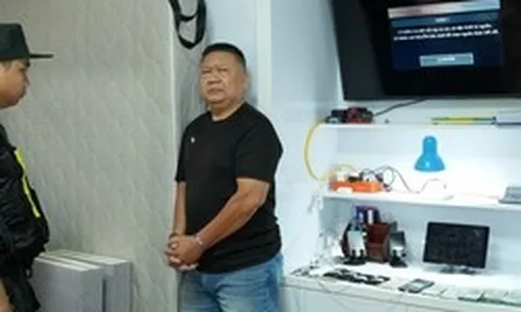 Từ số tiền hơn 1.000 tỷ đồng, công an đồng loạt khám xét khẩn cấp 8 địa điểm, bắt 13 đối tượng