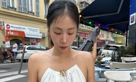 Soyou gây chú ý với váy hở lưng táo bạo sau khi giảm 20kg