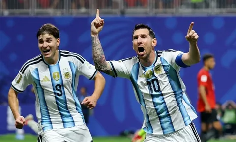 Messi cân bằng kỷ lục gần trăm năm của Argentina tại World Cup