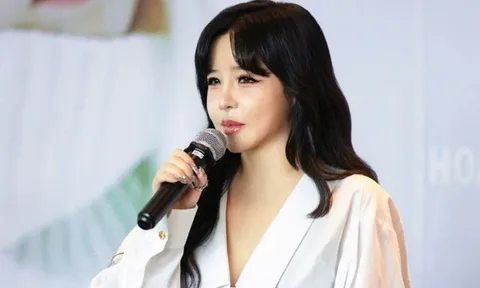 Park Bom tuyên bố chuyển hướng