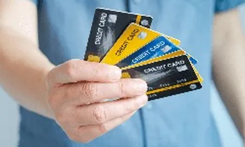 Từ 16/7, một ngân hàng nâng lãi suất thẻ tín dụng, mức cao nhất lên đến gần 50%/năm