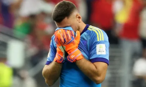 Kỳ tích của Tây Ban Nha tại World Cup chấm dứt