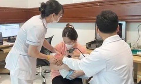 Trẻ dưới 6 tuổi được khám sức khỏe miễn phí