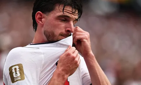 Tuyển Anh nín thở chờ Declan Rice