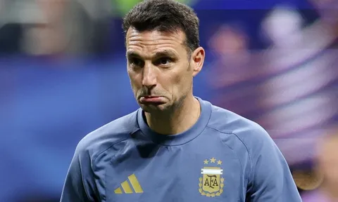Scaloni đạo diễn màn ngược dòng kinh điển