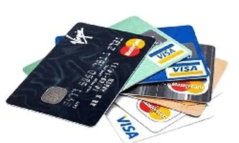Mở nhiều thẻ tín dụng có sao không?