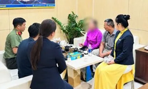 Bà cụ 72 tuổi đến Ngân hàng Nam Á giao dịch 350 triệu đồng, nhân viên phát hiện điều bất thường và lập tức báo công an