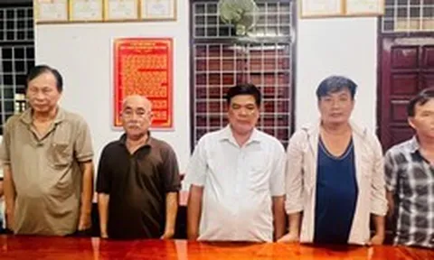 Công an điều tra khoản giao dịch gần 200 triệu đồng trong một ngày, mời 6 người về làm việc