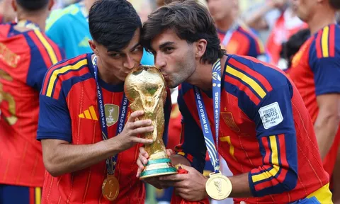 Real và PSG muốn có sự phục vụ của nhà vô địch World Cup