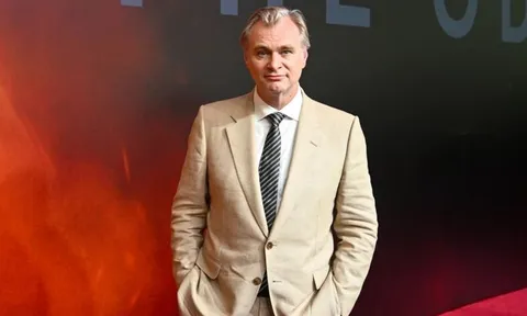 Christopher Nolan cấm tuyệt đối một món đồ trên phim trường, nữ diễn viên Anne Hathaway từng bị nhắc nhở