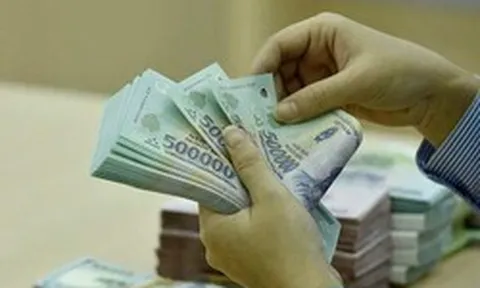 Gửi bao nhiêu tiền vào ngân hàng để mỗi tháng nhận lãi 15 triệu đồng?