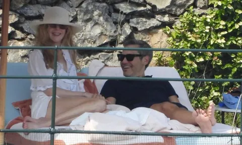 Nicole Kidman lộ ảnh thân thiết bên nam doanh nhân quyền lực