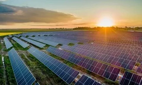 Tập đoàn 110 năm tuổi của Foxconn thâu tóm hoàn toàn DN điện mặt trời tại Việt Nam, lấn sân sang pin lưu trữ