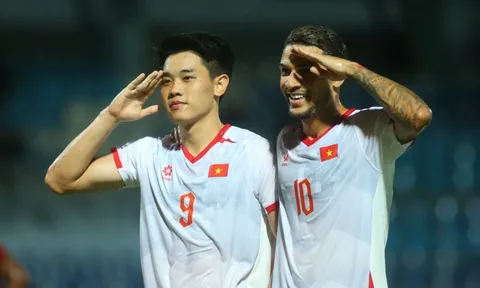 Đình Bắc sau hat-trick là về lại ghế dự bị?