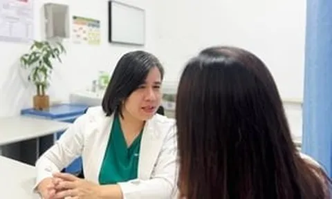 20 năm không mặc được quần áo mình thích, người phụ nữ vỡ òa sau ca phẫu thuật