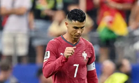 Thông điệp gây sốt mạng xã hội của Ronaldo
