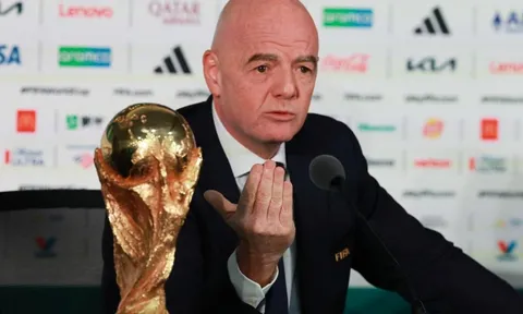 World Cup chỉ là cái cớ cho trận 'siêu kinh điển' giữa FIFA và UEFA