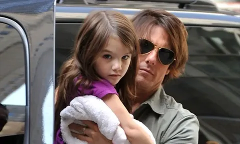 Con gái Tom Cruise đổi họ, Katie Holmes lên tiếng: 'Đó hoàn toàn là quyết định của con bé'