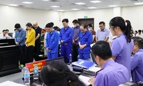 Mức án nghiêm khắc đối với các bị cáo cầm đầu vụ sản xuất thực phẩm chức năng giả