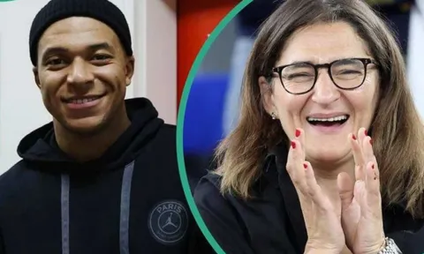 Mẹ Mbappe gây tranh cãi