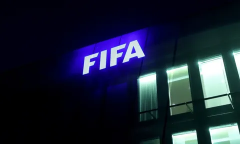 FIFA họp khẩn cấp