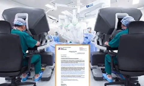 Việt Nam lần đầu phẫu thuật ung thư bằng hai 'siêu robot' của Mỹ cùng lúc
