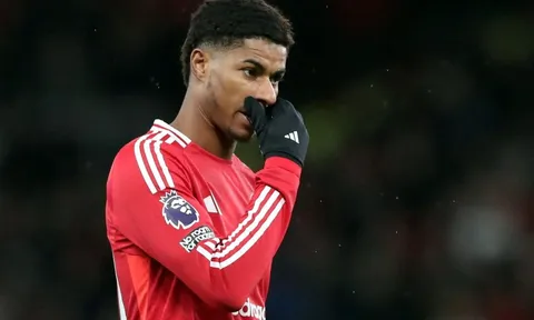 Rashford trở lại MU, chạm mặt người từng ruồng bỏ anh