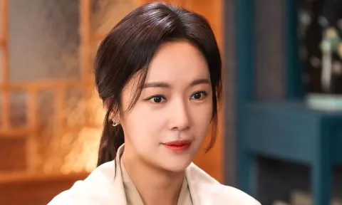Hwang Jung Eum phản ứng khi đồng nghiệp nhắc về chồng cũ