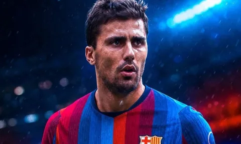 Rodri bất ngờ 'lật kèo' với Real Madrid