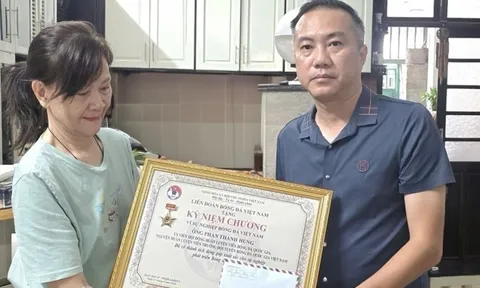 VFF tri ân HLV Phan Thanh Hùng