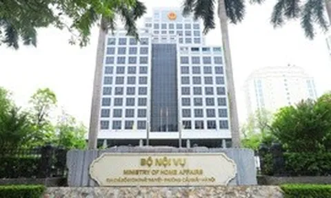 Bộ Nội vụ hướng dẫn giải quyết chính sách khi sắp xếp cơ sở giáo dục, trường học
