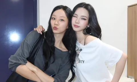 Hyeri hội ngộ Karina (aespa)