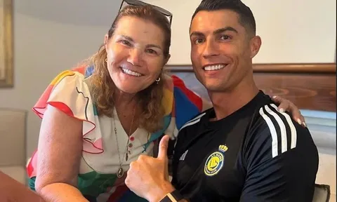 Đám cưới của Ronaldo vắng mặt mẹ ruột