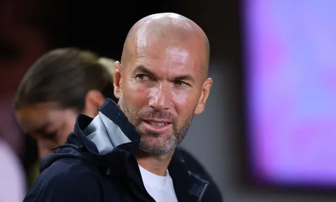 Zidane đưa nhà vô địch 1998 trở lại tuyển Pháp