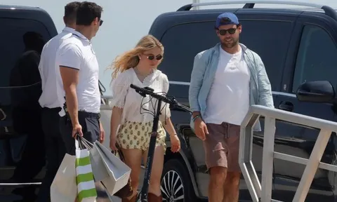 Sydney Sweeney và Scooter Braun tận hưởng kỳ nghỉ sang trọng trên siêu du thuyền