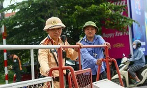 Tăng cường trực cảnh báo lối đi tự mở đường sắt dịp 2/9