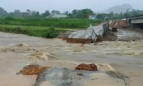 Thủ tướng Chính phủ yêu cầu rà soát, tổ chức sơ tán dân cư khỏi khu vực nguy cơ bị ngập sâu, lũ quét, sạt lở đất