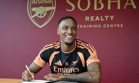 Arsenal chính thức chiêu mộ thành công Ezri Konsa