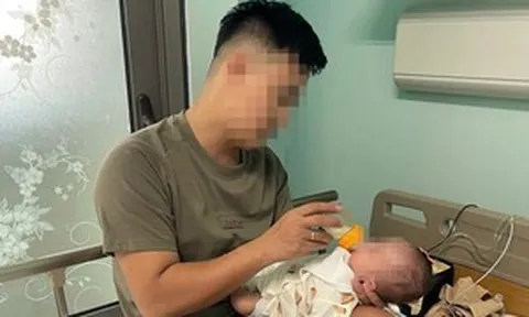 Mẹ băng huyết nguy kịch, em bé sinh non 800g trải qua 72 ngày giành giật sự sống