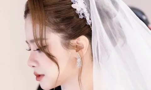 Dương Hoàng Yến bất ngờ công khai mặc váy cưới