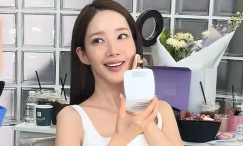 Park Min Young gây bàn luận vì quá gầy